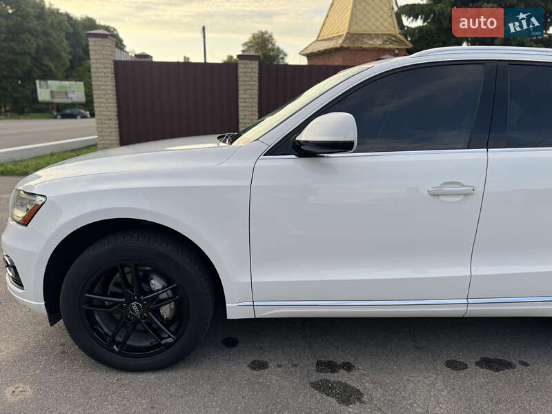 Позашляховик / Кросовер Audi Q5 2017 в Умані