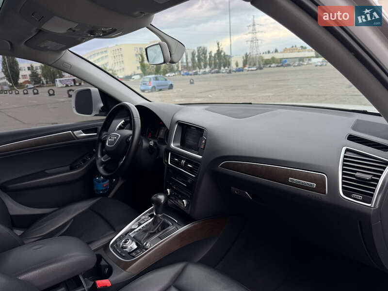 Позашляховик / Кросовер Audi Q5 2017 в Умані