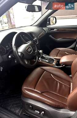 Позашляховик / Кросовер Audi Q5 2016 в 