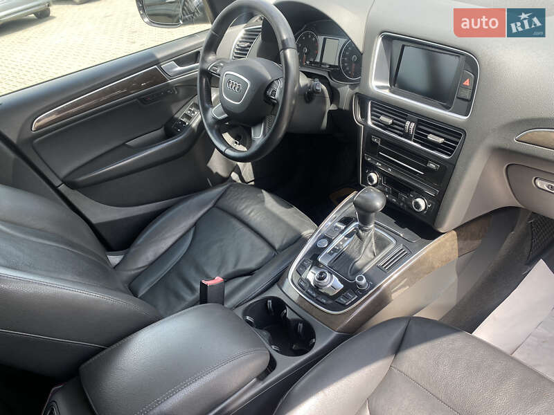 Внедорожник / Кроссовер Audi Q5 2013 в Луцке