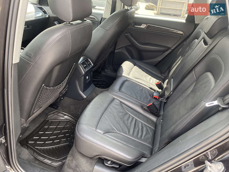 Внедорожник / Кроссовер Audi Q5 2013 в Луцке