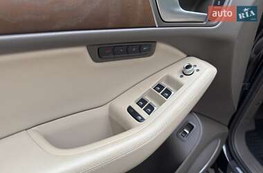 Внедорожник / Кроссовер Audi Q5 2012 в 