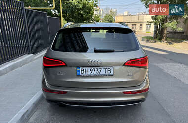 Внедорожник / Кроссовер Audi Q5 2012 в 