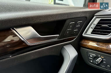 Позашляховик / Кросовер Audi Q5 2020 в 