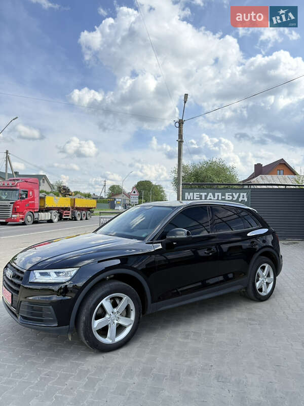 Внедорожник / Кроссовер Audi Q5 2019 в Луцке