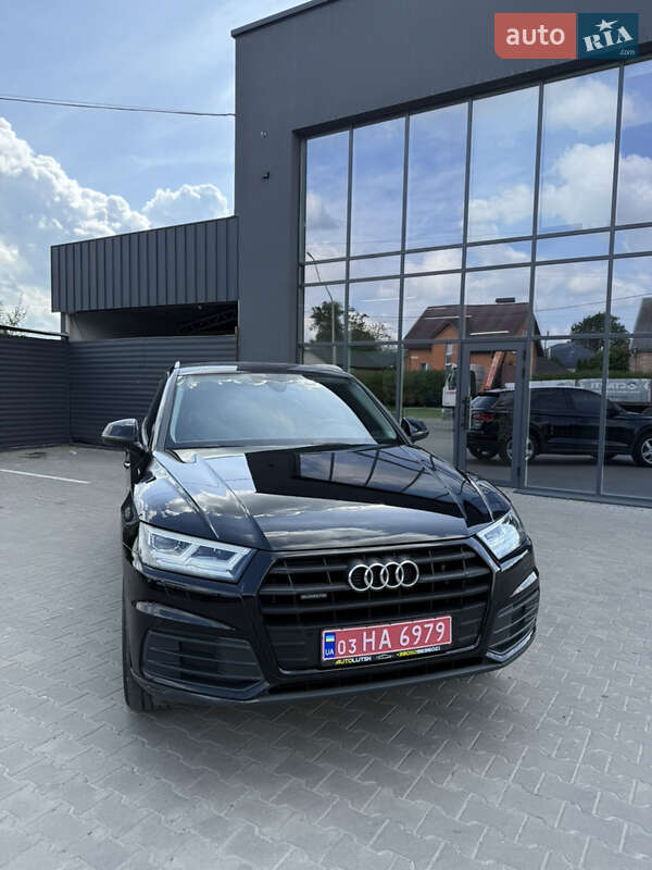 Внедорожник / Кроссовер Audi Q5 2019 в Луцке