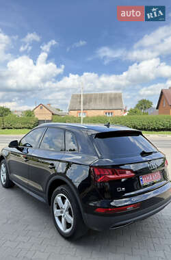 Внедорожник / Кроссовер Audi Q5 2019 в 