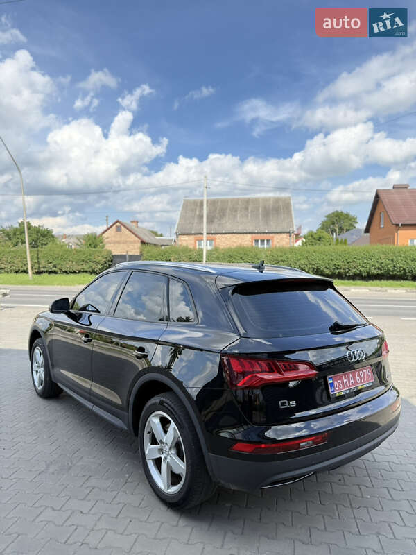 Внедорожник / Кроссовер Audi Q5 2019 в Луцке