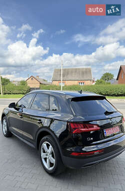 Внедорожник / Кроссовер Audi Q5 2019 в 