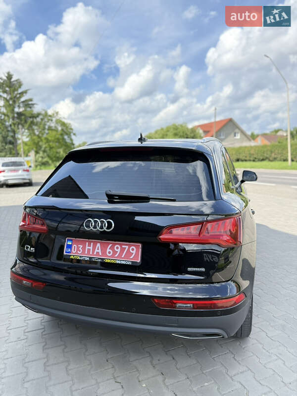 Внедорожник / Кроссовер Audi Q5 2019 в Луцке