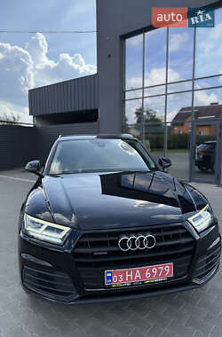 Внедорожник / Кроссовер Audi Q5 2019 в 