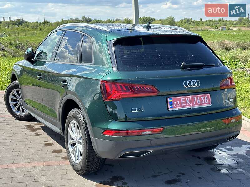 Внедорожник / Кроссовер Audi Q5 2019 в Львове
