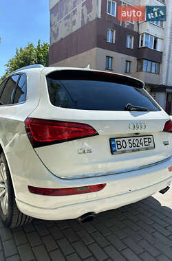 Внедорожник / Кроссовер Audi Q5 2016 в 