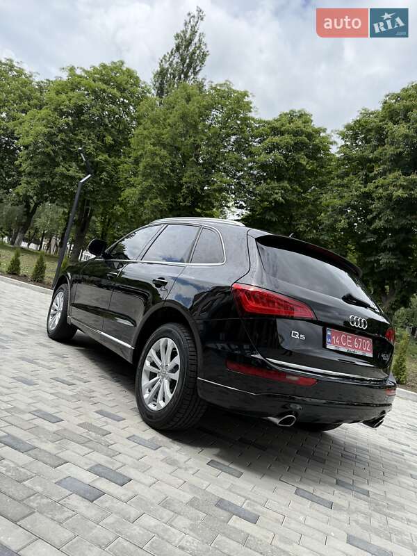 Позашляховик / Кросовер Audi Q5 2015 в Костопілі