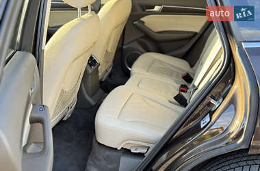 Внедорожник / Кроссовер Audi Q5 2013 в 