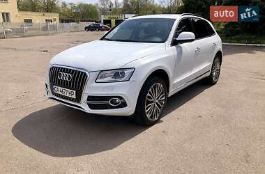 Позашляховик / Кросовер Audi Q5 2016 в 