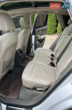 Позашляховик / Кросовер Audi Q5 2011 в 