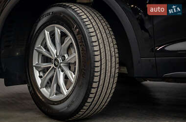 Внедорожник / Кроссовер Audi Q5 2021 в 
