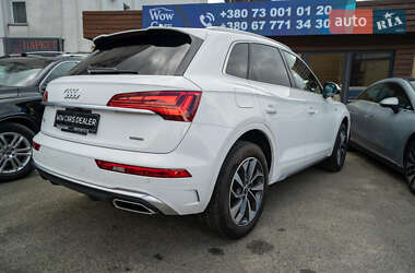 Внедорожник / Кроссовер Audi Q5 2021 в 