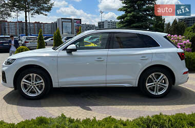 Внедорожник / Кроссовер Audi Q5 2021 в 