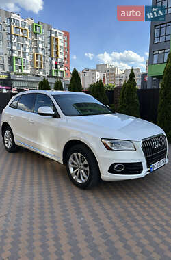 Позашляховик / Кросовер Audi Q5 2012 в 
