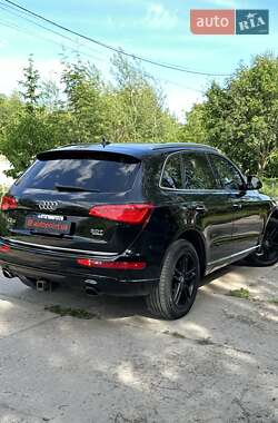 Позашляховик / Кросовер Audi Q5 2015 в 