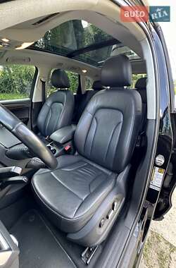 Позашляховик / Кросовер Audi Q5 2015 в 