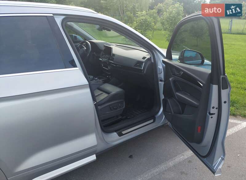 Внедорожник / Кроссовер Audi Q5 2018 в Ивано-Франковске