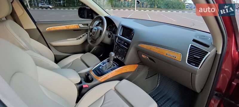 Внедорожник / Кроссовер Audi Q5 2009 в Одессе