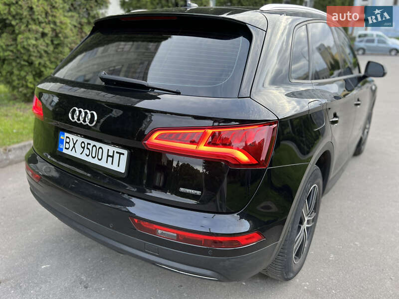 Внедорожник / Кроссовер Audi Q5 2018 в Хмельницком