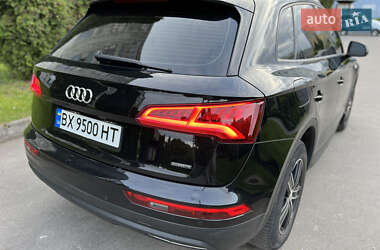 Позашляховик / Кросовер Audi Q5 2018 в 