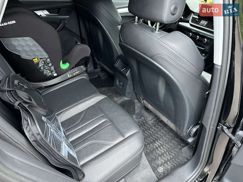 Внедорожник / Кроссовер Audi Q5 2018 в Хмельницком