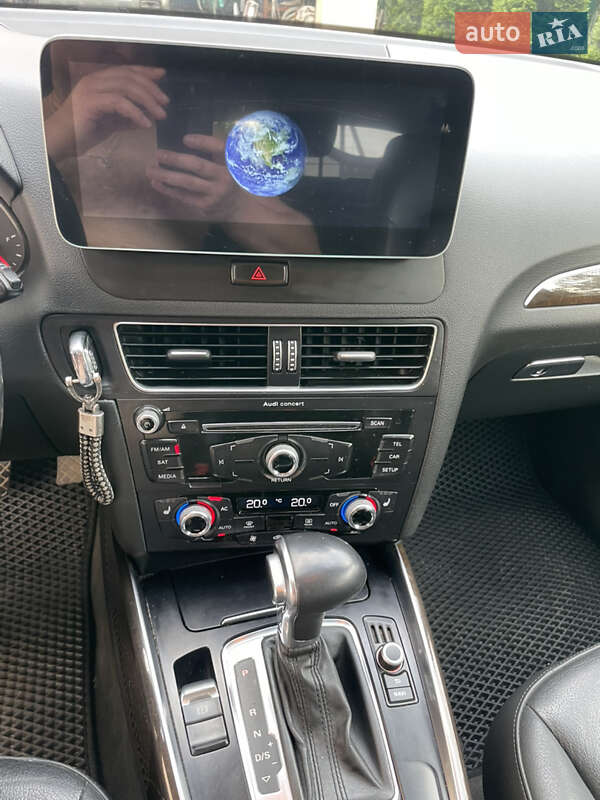 Внедорожник / Кроссовер Audi Q5 2014 в Черновцах