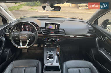 Внедорожник / Кроссовер Audi Q5 2018 в 