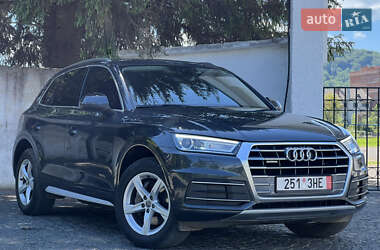 Внедорожник / Кроссовер Audi Q5 2020 в 
