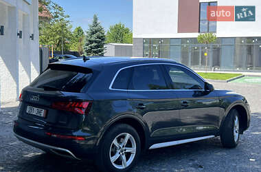 Внедорожник / Кроссовер Audi Q5 2020 в 