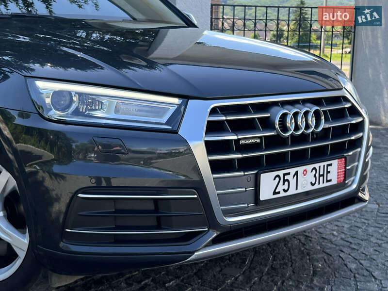 Внедорожник / Кроссовер Audi Q5 2020 в Сваляве