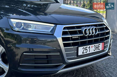 Внедорожник / Кроссовер Audi Q5 2020 в 