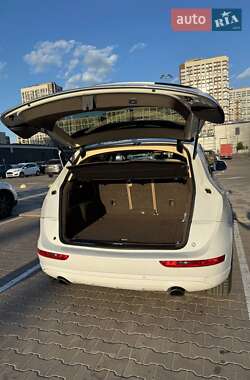 Внедорожник / Кроссовер Audi Q5 2015 в 