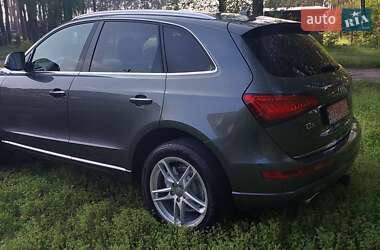 Позашляховик / Кросовер Audi Q5 2016 в 