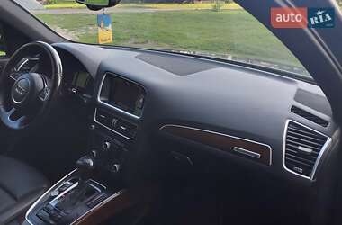 Позашляховик / Кросовер Audi Q5 2016 в 