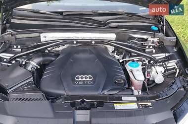 Позашляховик / Кросовер Audi Q5 2016 в 