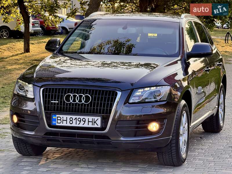 Внедорожник / Кроссовер Audi Q5 2009 в Одессе