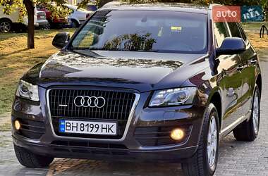 Внедорожник / Кроссовер Audi Q5 2009 в 