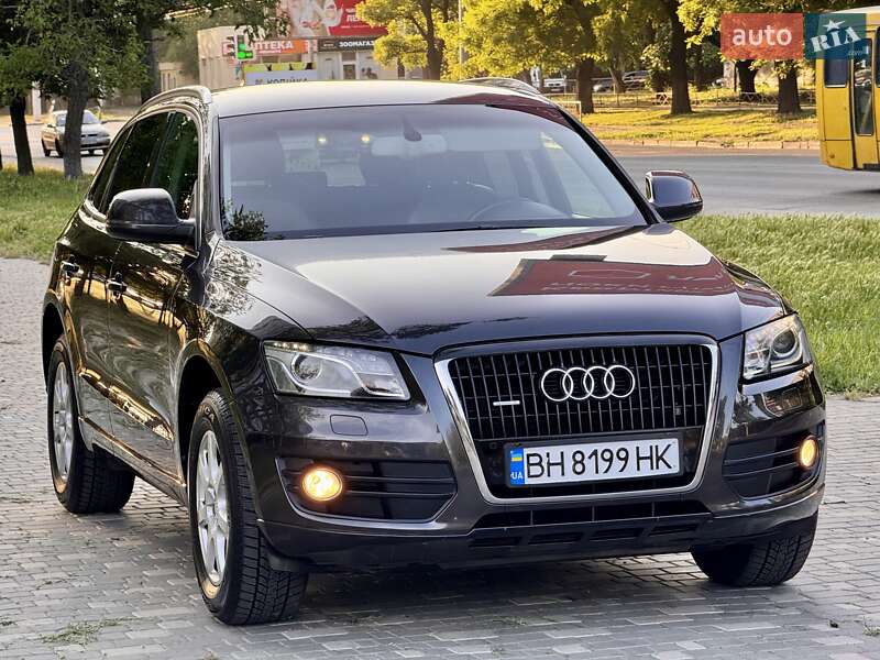 Внедорожник / Кроссовер Audi Q5 2009 в Одессе