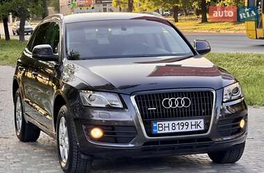 Внедорожник / Кроссовер Audi Q5 2009 в 