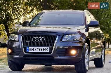 Внедорожник / Кроссовер Audi Q5 2009 в 