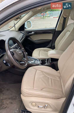 Внедорожник / Кроссовер Audi Q5 2013 в 