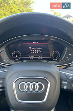 Внедорожник / Кроссовер Audi Q5 2018 в 