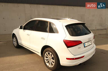 Позашляховик / Кросовер Audi Q5 2016 в 